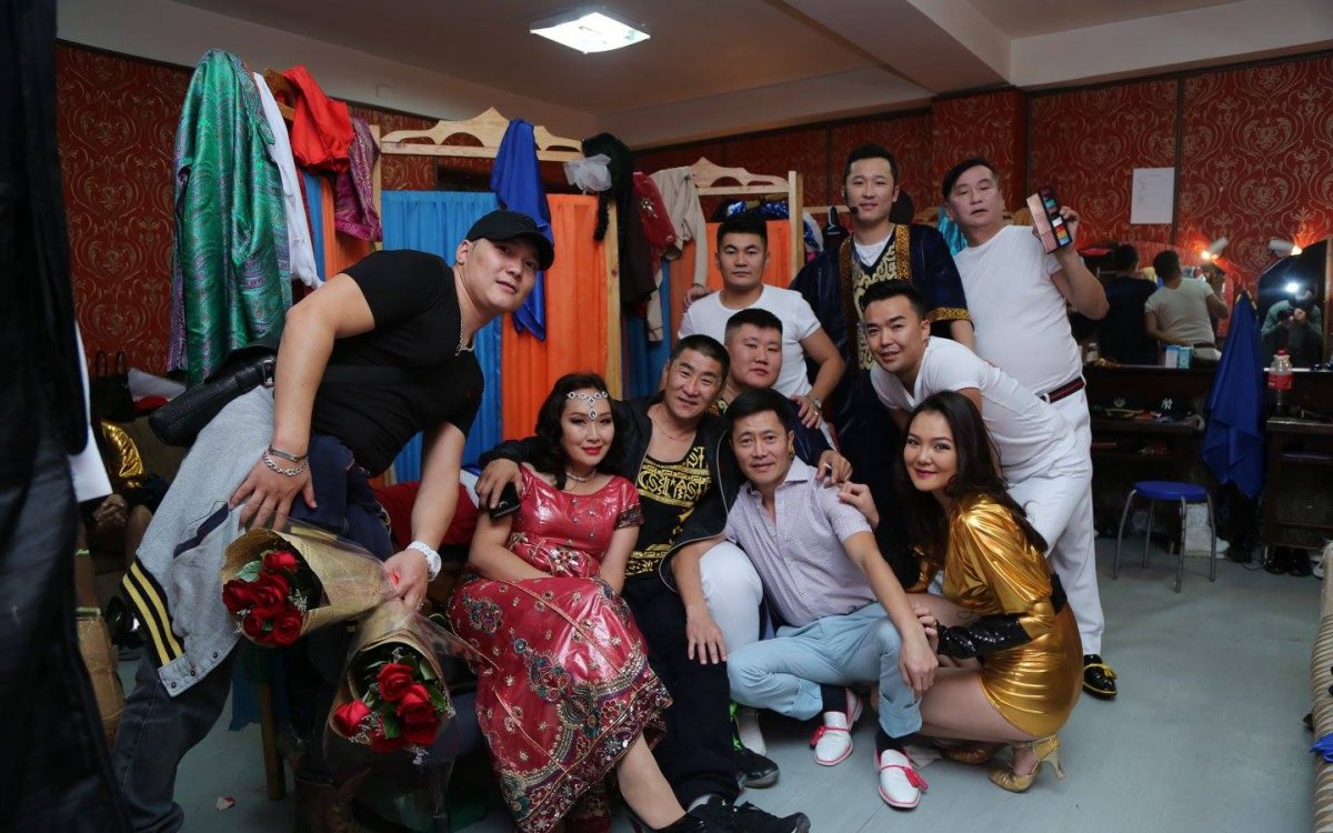 “Аз жаргалыг шэйрлэ”-цгээе